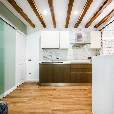 Elegant Suite In Milan Center Exteriör bild