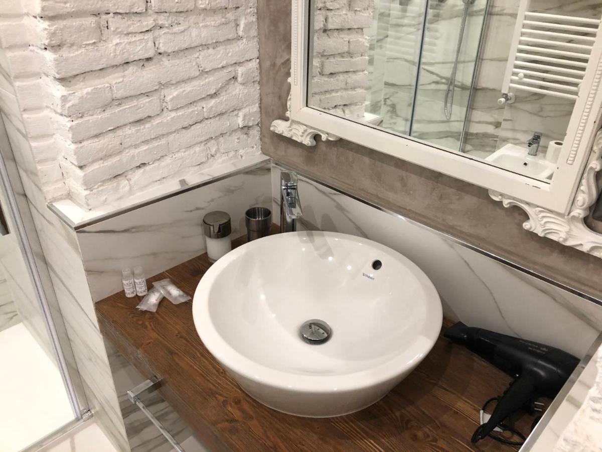 Elegant Suite In Milan Center Exteriör bild